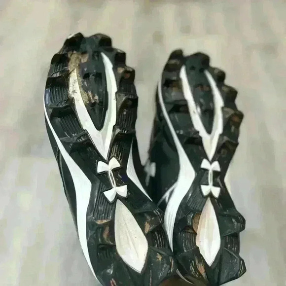 Under Armour Renegade Black Football Cleats Men’s Size 8 - Picture 5 of 6